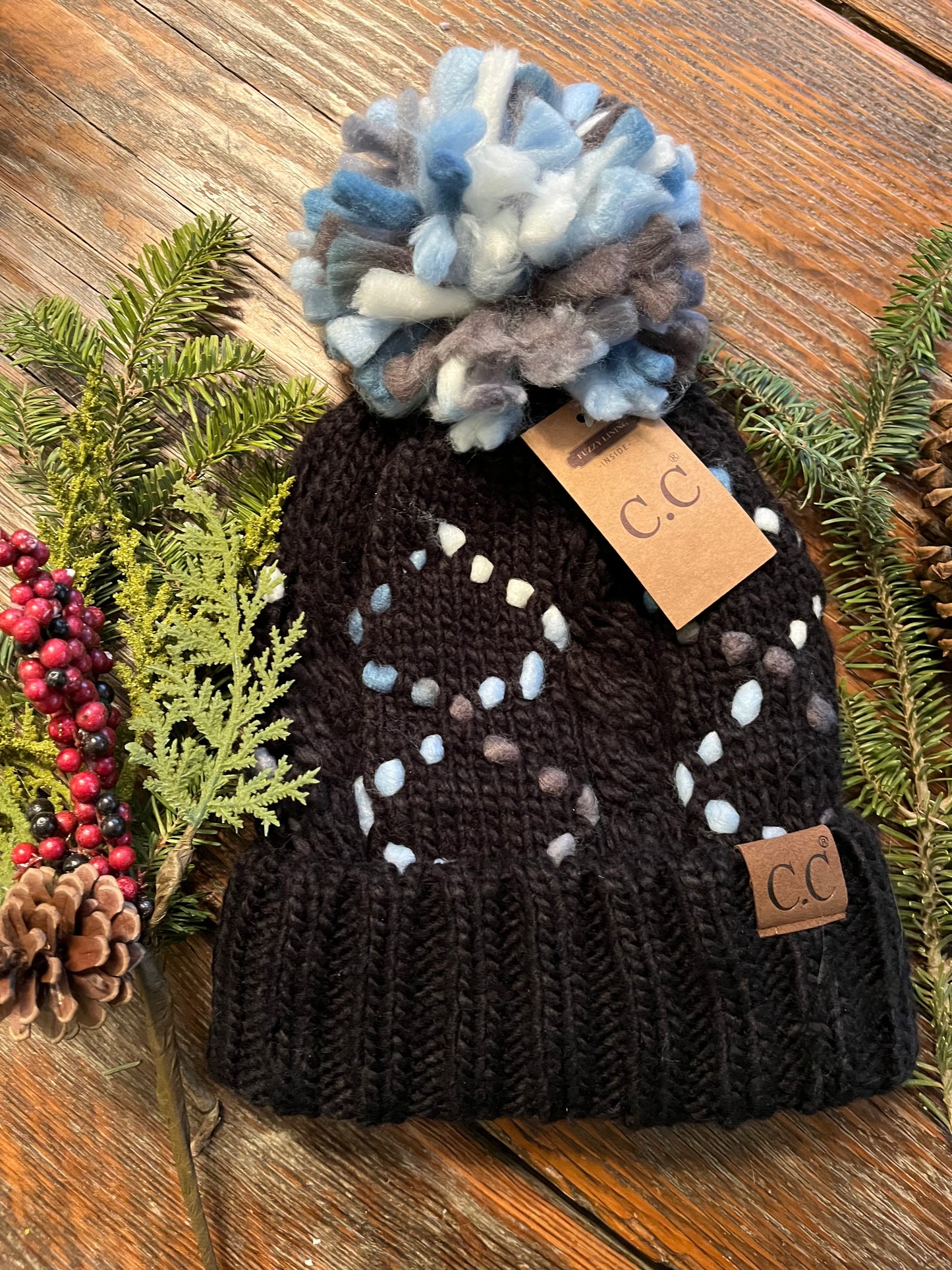Womens Authentic C.C. Stamped Chunky Jumbo Yarn Pom Navy Beanie